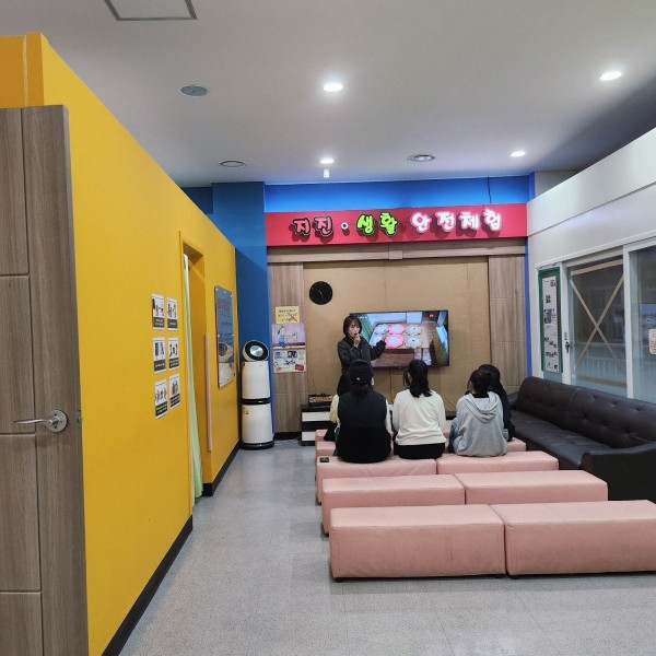 81915cce2c4aaceb83f9e7cd18d5a282_1762307